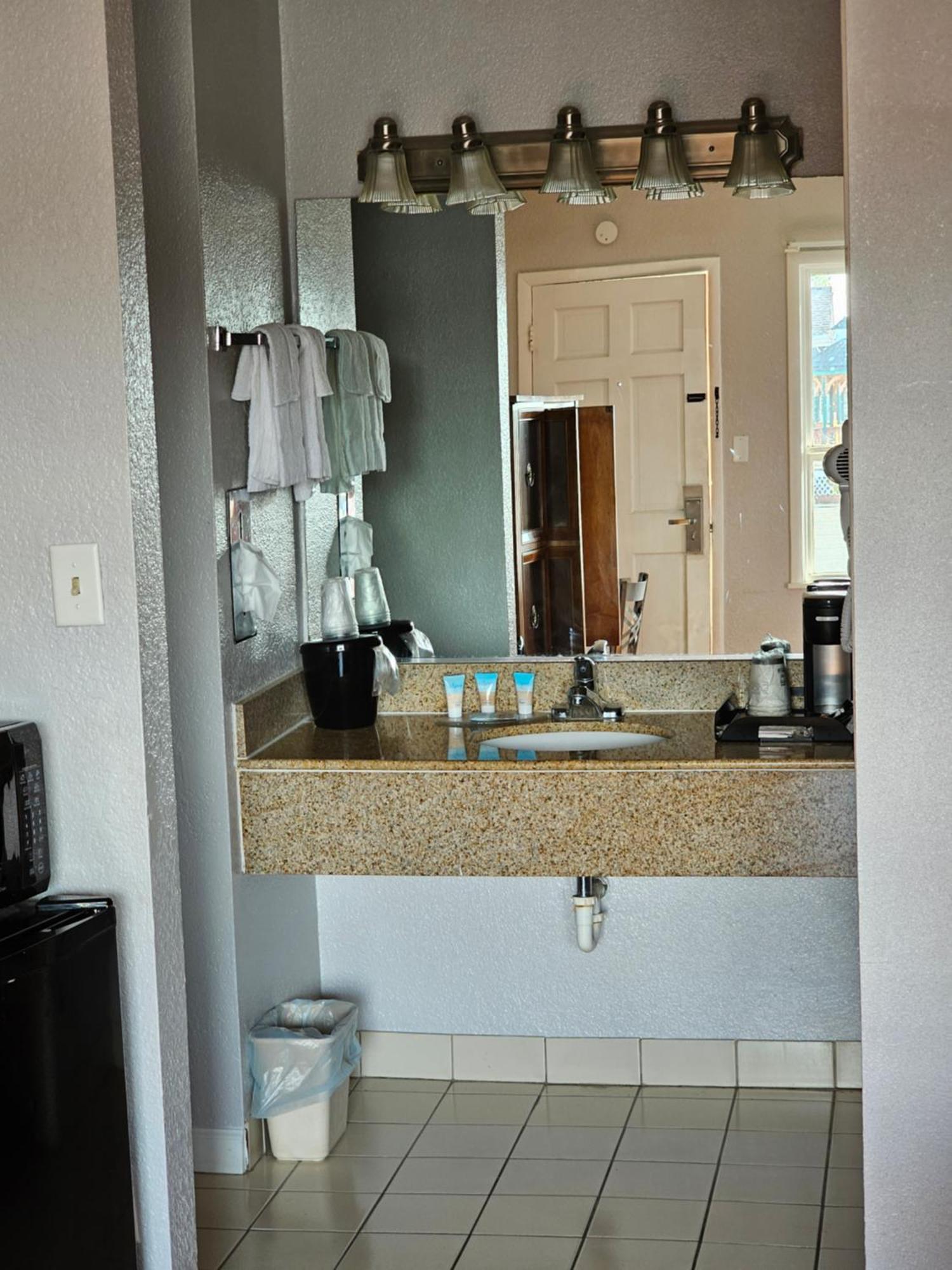 Atlantic Shores Inn And Suites Chincoteague Eksteriør bilde